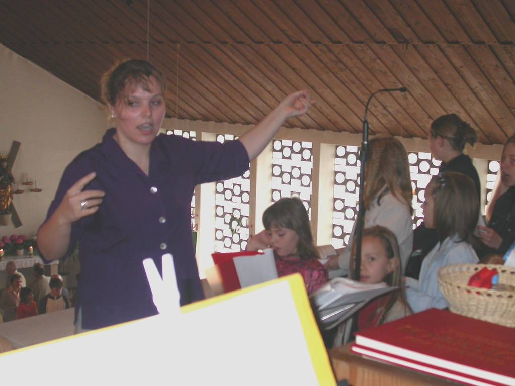 Kommunion2004Chor3.jpg